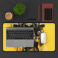 芸者 Lady in Yellow Desk Mat